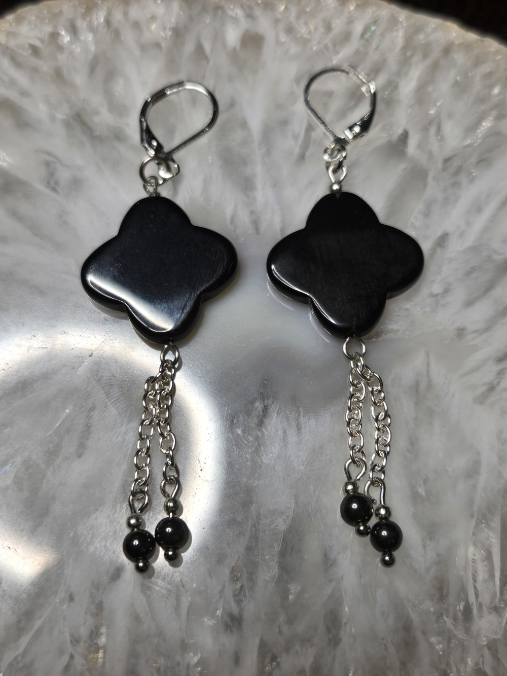 Black Onyx Clover-Shaped Dangle Earrings With Hematite Beads